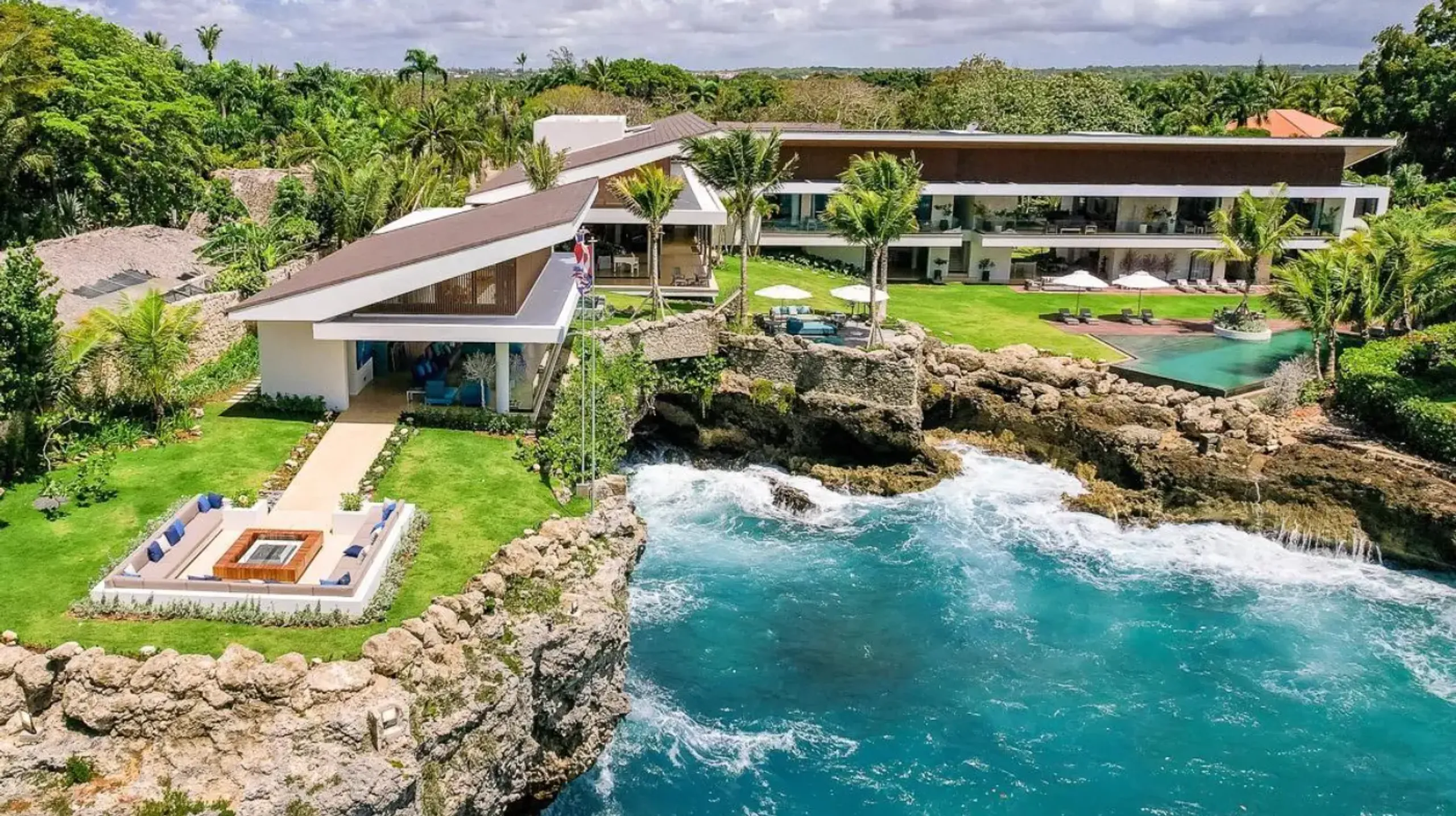 Luxury Villa Background