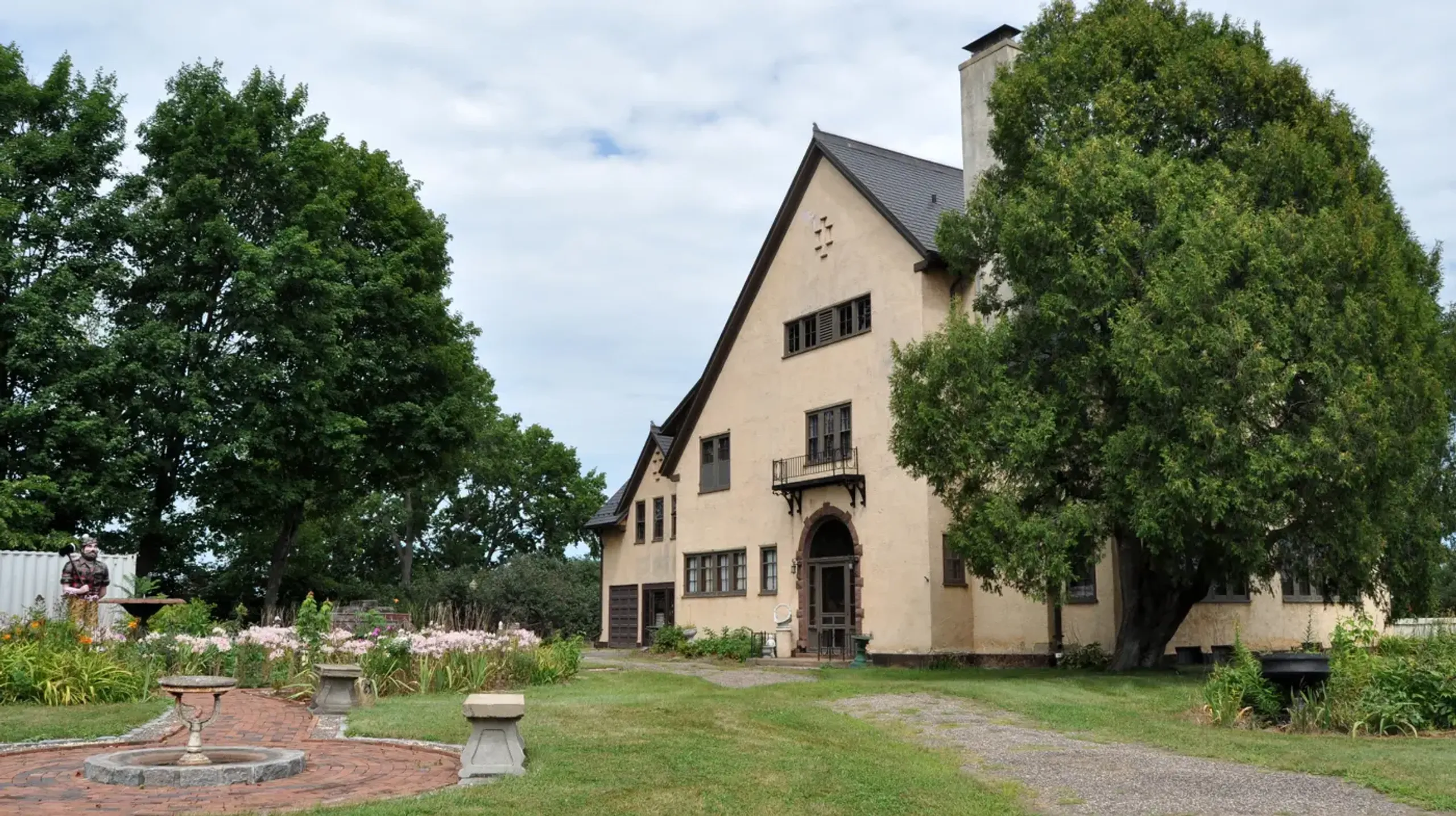 Luxury Villa Background