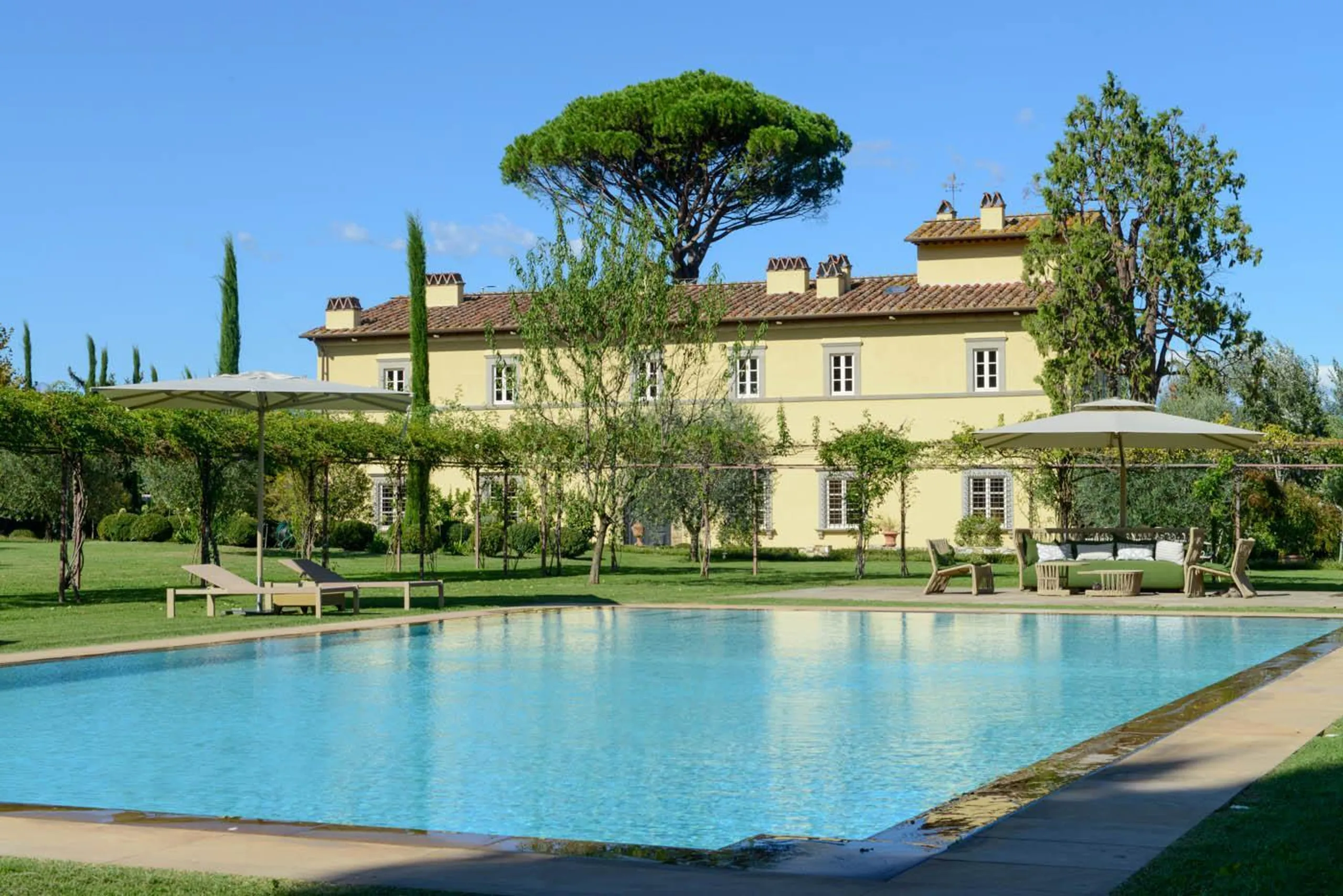 Main Villa Image